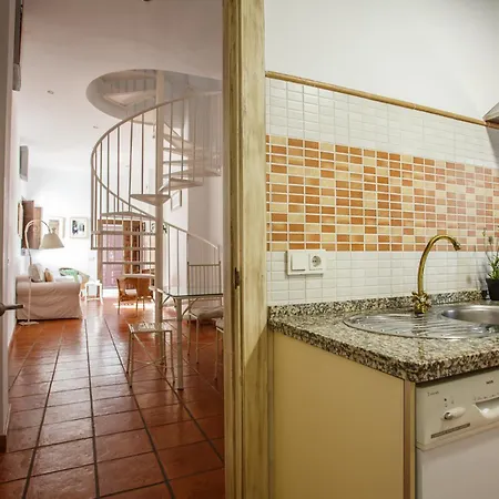 Patios De La Judería